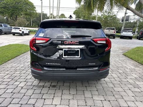 Used 2024 GMC Terrain SLE AWD/4WD image 36