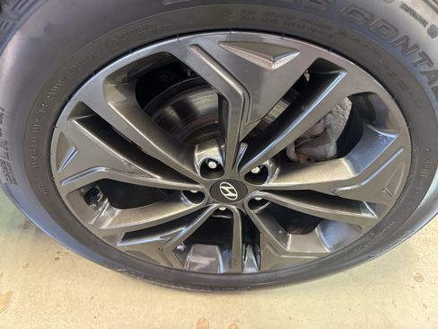Used 2019 Hyundai Santa Fe AWD image 33