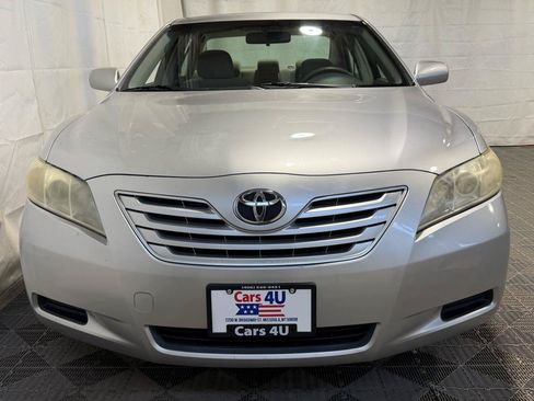 Used 2007 Toyota Camry XLE FWD image 2