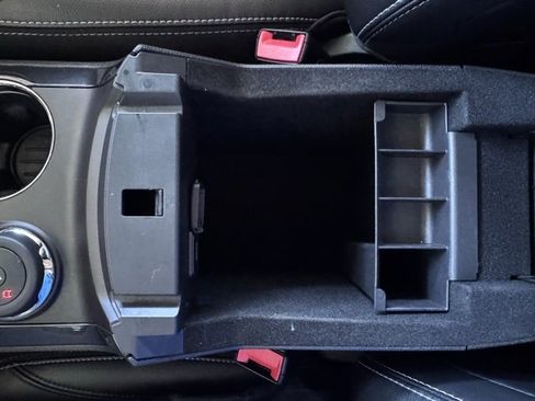 Used 2017 Ford Explorer Limited image 25