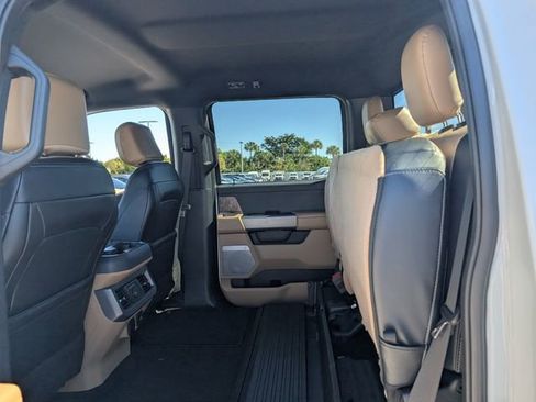 Certified 2024 Ford F250 Lariat w/ Chrome Package image 9