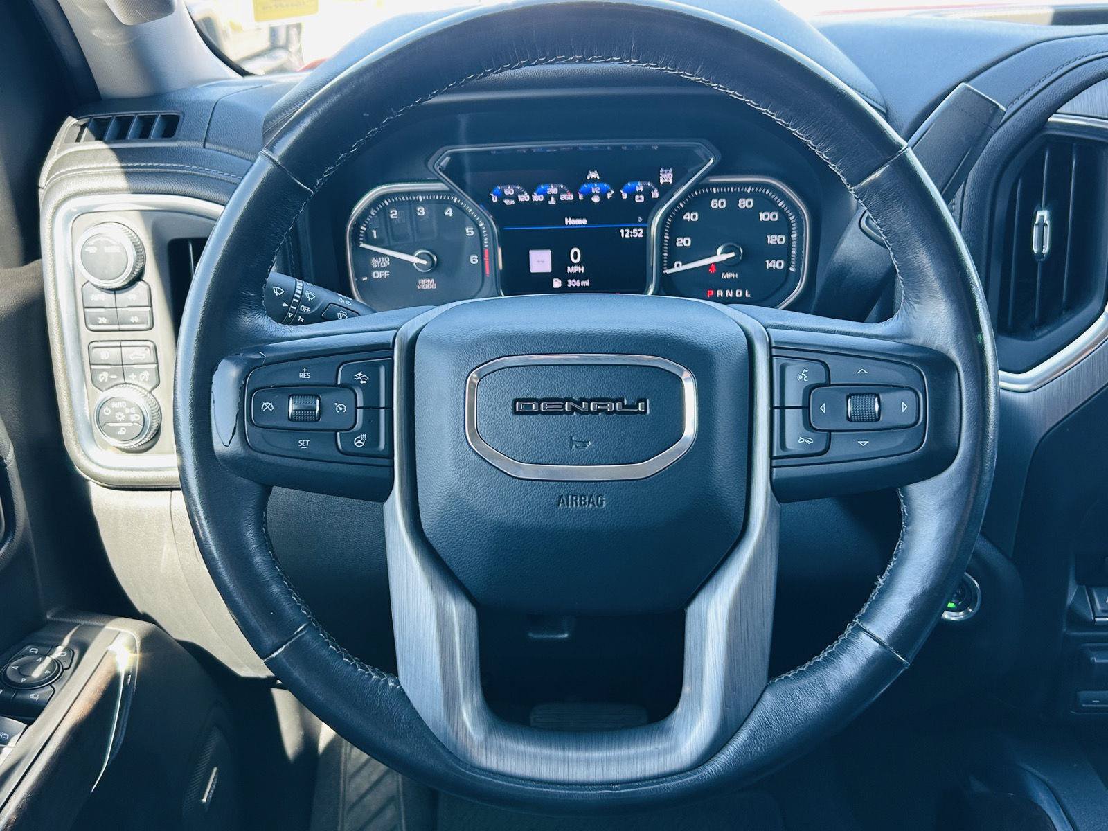 Used 2020 GMC Sierra 1500 Denali w/ Technology Package AWD/4WD image 24