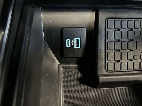 Certified 2024 Ford F150 Lightning Lariat image 24