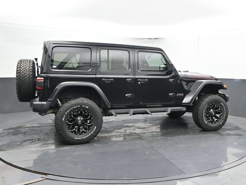 Used 2018 Jeep Wrangler Unlimited Rubicon w/ Dual Top Group AWD/4WD image 10