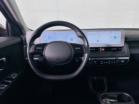 Used 2024 Hyundai Ioniq 5 SEL image 17
