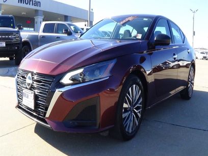 Used 2025 Nissan Altima 2.5 SV