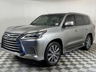 Used 2017 Lexus LX 570 4WD video 2
