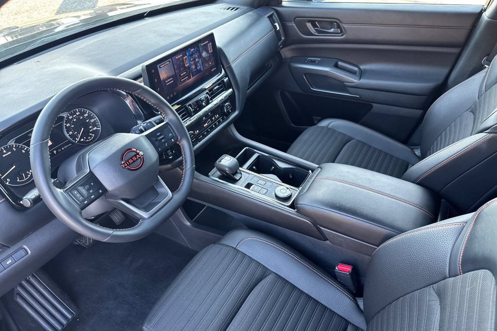 Used 2026 Nissan Pathfinder Rock Creek AWD/4WD image 4