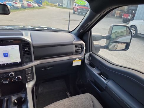 Used 2024 Ford F150 XLT w/ FX4 Off-Road Package AWD/4WD image 12