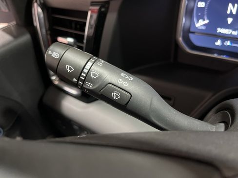 Used 2024 GMC Sierra 3500 Denali image 25