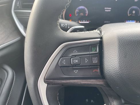 Used 2023 Jeep Grand Cherokee L Limited w/ Trailer Tow Group (B) image 8