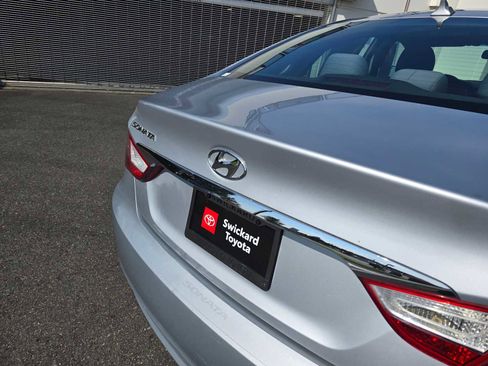 Used 2012 Hyundai Sonata GLS image 15