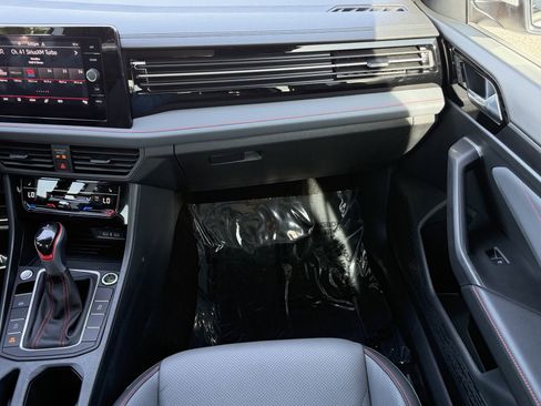 Used 2025 Volkswagen Jetta GLI Autobahn FWD image 15