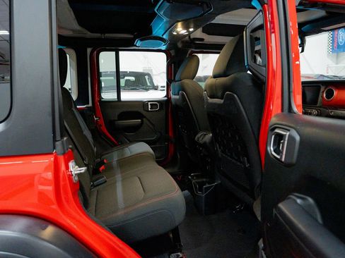 Used 2019 Jeep Wrangler Unlimited Rubicon image 35
