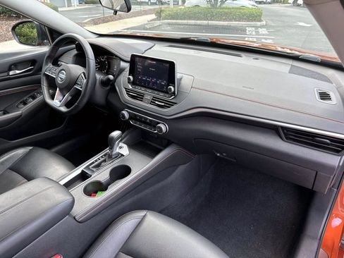 Used 2019 Nissan Altima 2.5 SR image 16