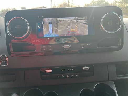 New 2026 Mercedes-Benz Sprinter 2500 image 17