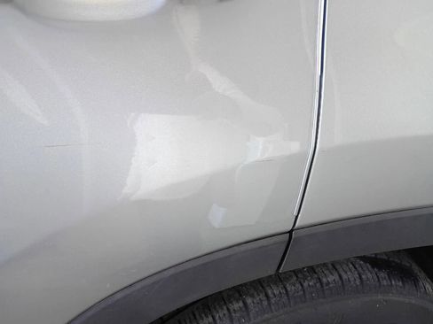 Used 2019 Toyota Highlander XLE image 35