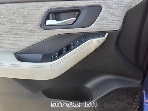 Used 2022 Nissan Rogue SV FWD image 29
