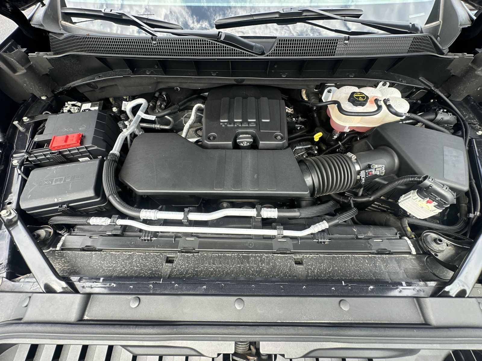 Used 2024 Chevrolet Silverado 1500 LT AWD/4WD image 33