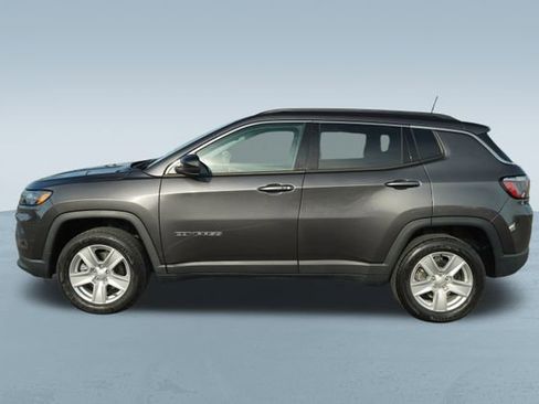 Used 2022 Jeep Compass Latitude image 4
