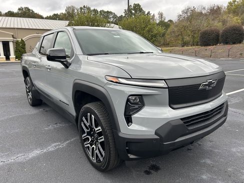 New 2026 Chevrolet Silverado EV W/T w/ LPO, Custom Package image 17