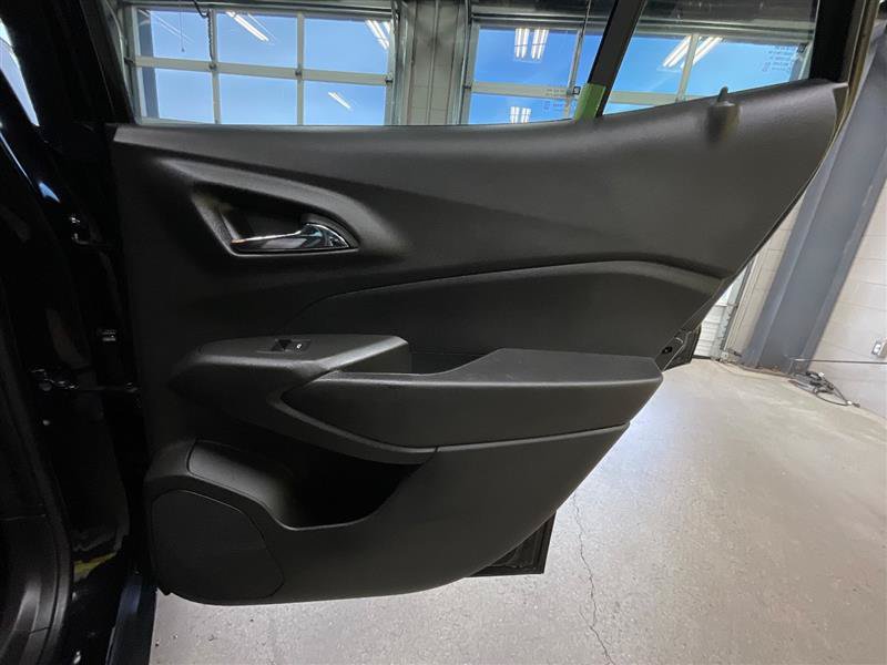 Used 2024 Chevrolet Trax LS FWD image 22