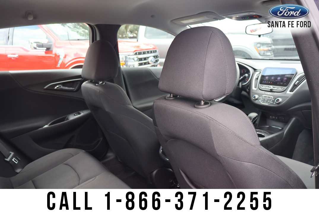 Used 2025 Chevrolet Malibu LT FWD image 21