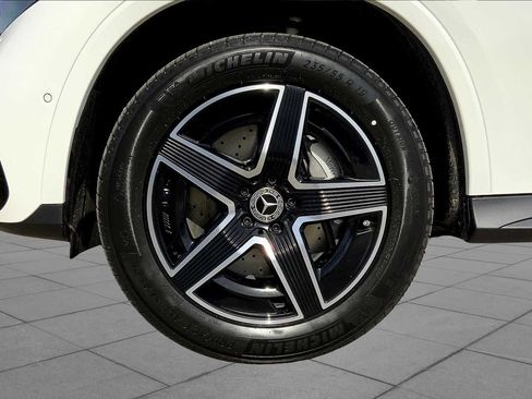 Certified 2025 Mercedes-Benz GLC 300 4MATIC image 15