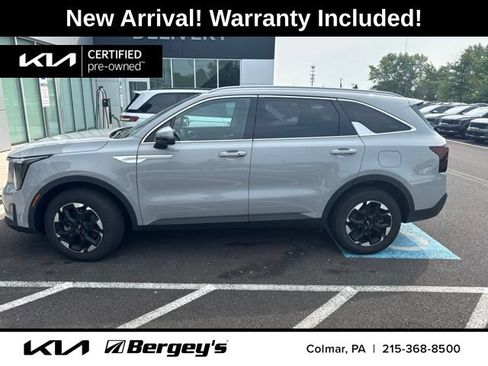 Used 2025 Kia Sorento S w/ Panoramic Sunroof Package AWD/4WD image 1