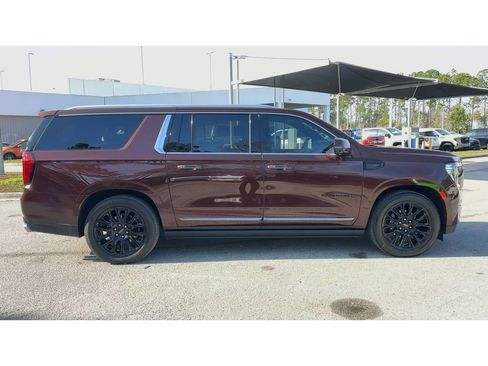 Certified 2023 GMC Yukon XL Denali Ultimate image 9