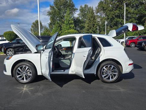 Used 2023 Audi Q5 2.0T Premium Plus AWD/4WD image 11