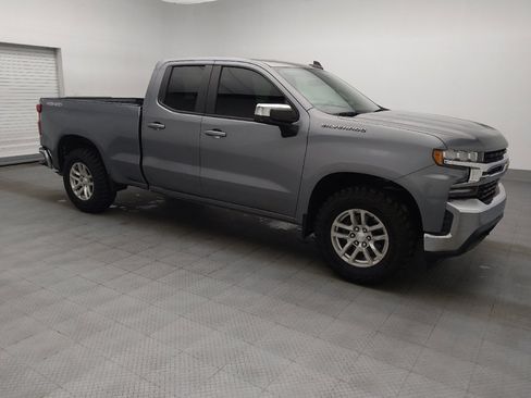 Used 2020 Chevrolet Silverado 1500 LT AWD/4WD image 11