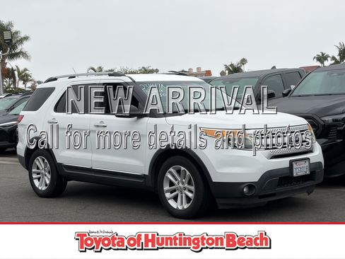 Used 2014 Ford Explorer XLT w/ Equipment Group 201A FWD image 1