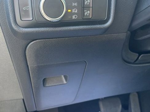 Used 2020 Ford Explorer XLT w/ Comfort Package image 11