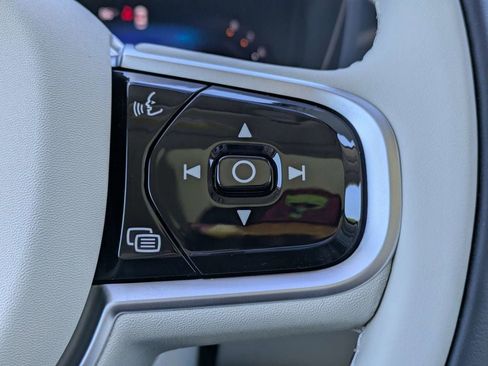 New 2026 Volvo XC60 B5 Ultra w/ Protection Package Premier AWD/4WD image 36