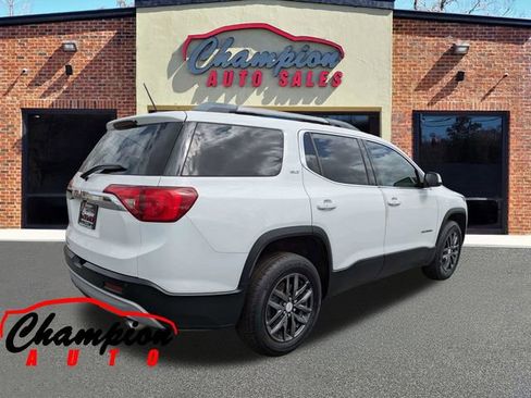Used 2019 GMC Acadia SLT image 4