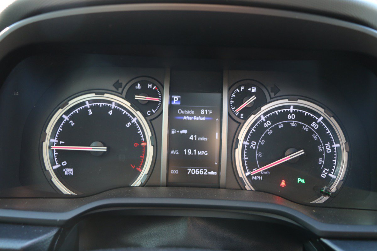 Used 2023 Toyota 4Runner Limited AWD/4WD image 36