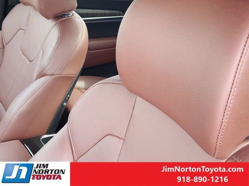 Used 2024 Kia Telluride SX image 16