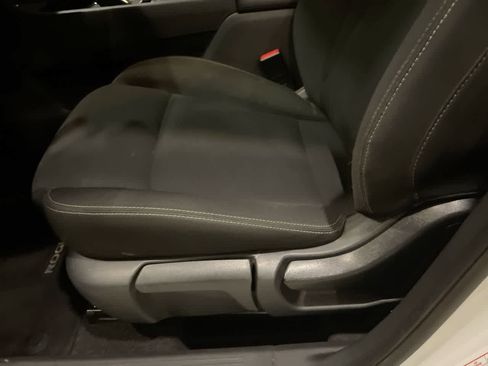 Used 2024 Nissan Rogue S image 12