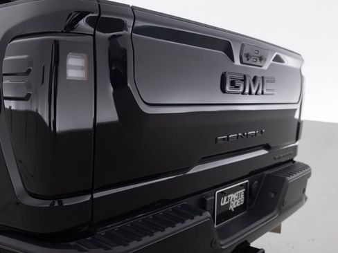 Used 2025 GMC Sierra 2500 Denali w/ Denali Reserve Package image 16