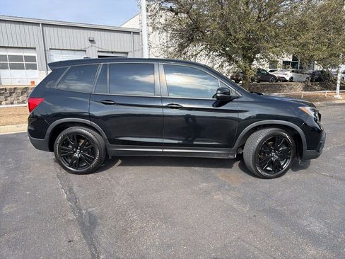 Used 2021 Honda Passport EX-L image 2