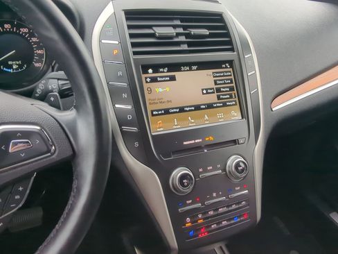 Used 2018 Lincoln MKC Reserve w/ Lincoln MKC Climate Package image 33