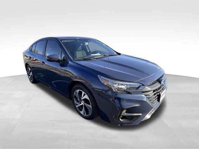 Used 2025 Subaru Legacy Premium AWD/4WD image 11