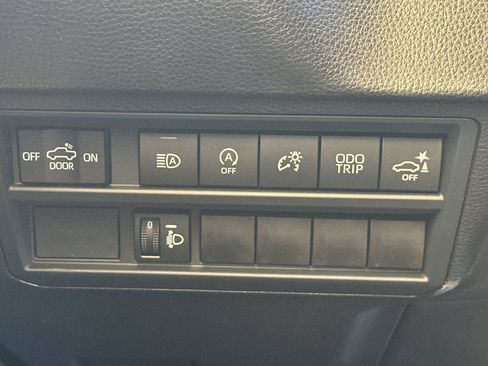 New 2026 Toyota Tundra SR5 AWD/4WD image 30