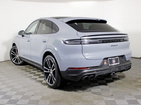 Used 2024 Porsche Cayenne Coupe image 3