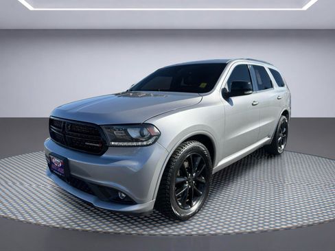 Used 2017 Dodge Durango R/T w/ Technology Group AWD/4WD image 2