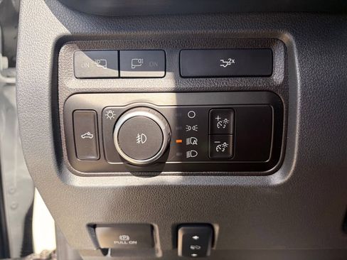 Used 2024 Ford F250 Lariat AWD/4WD image 36