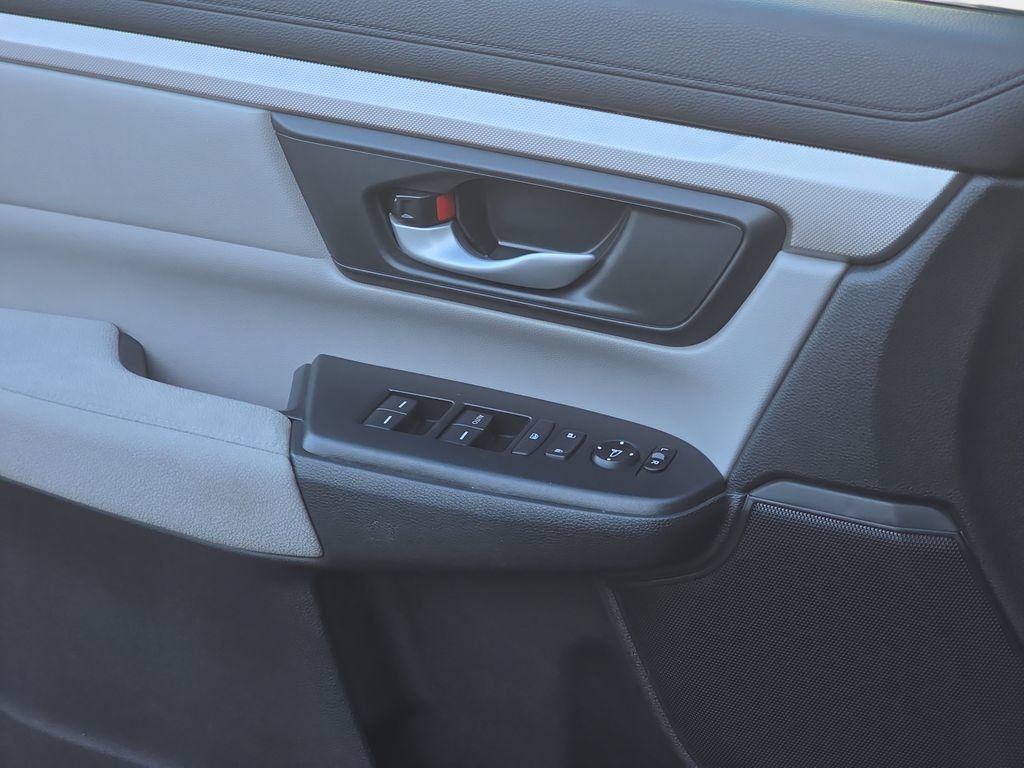 Used 2018 Honda CR-V LX image 29