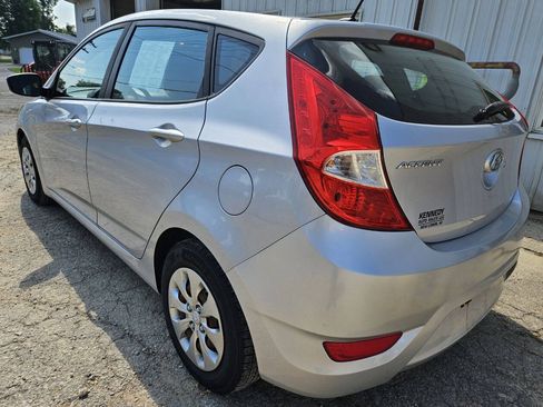 Used 2017 Hyundai Accent SE FWD image 5