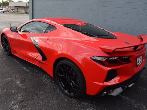 Used 2025 Chevrolet Corvette Stingray Coupe w/ Z51 Performance Package RWD image 9